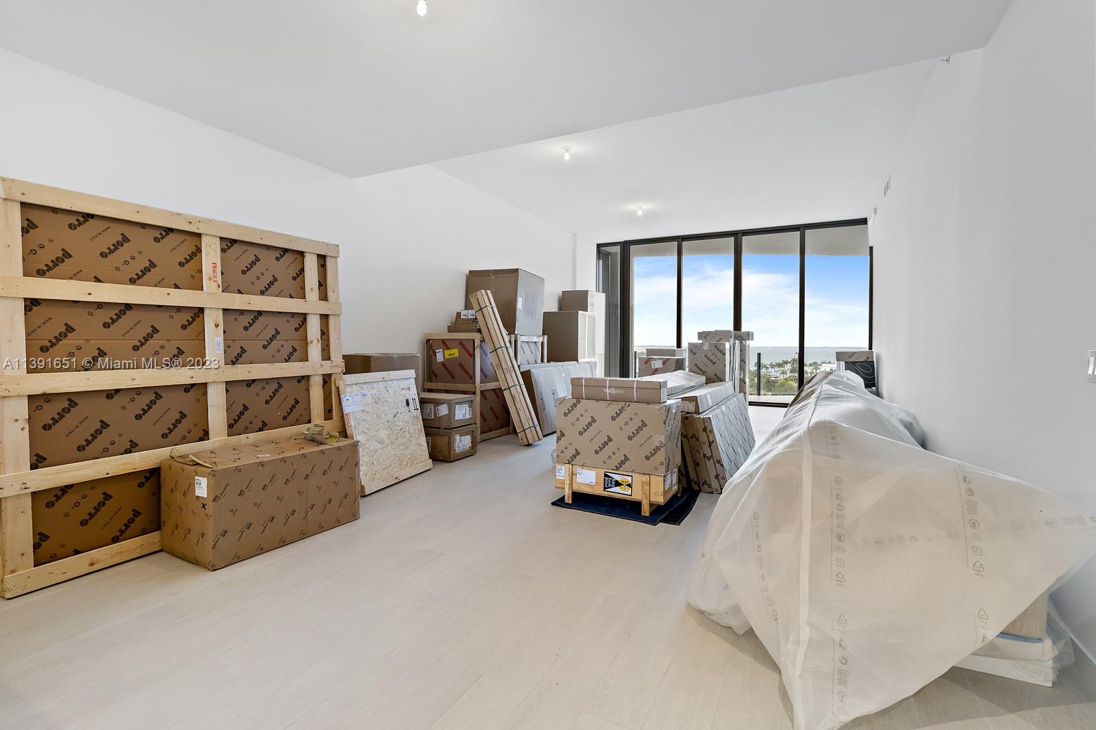 ONE PARK GROVE - Residential