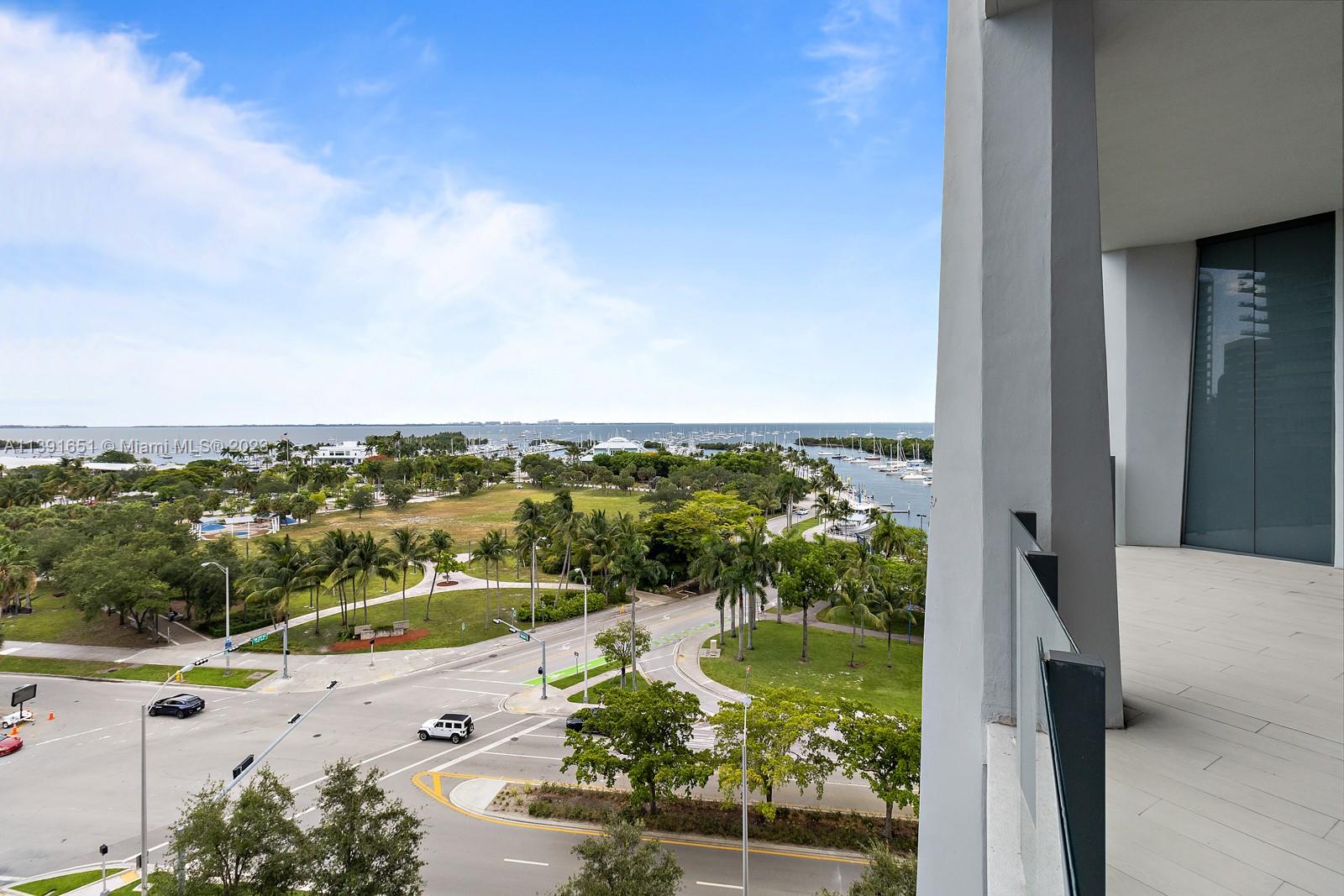 ONE PARK GROVE - Residential