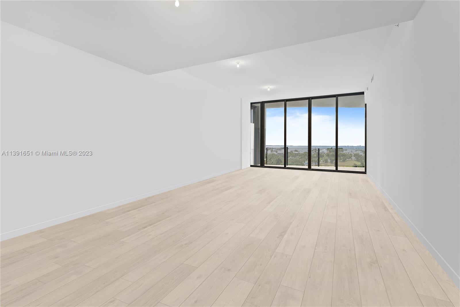 ONE PARK GROVE - Residential