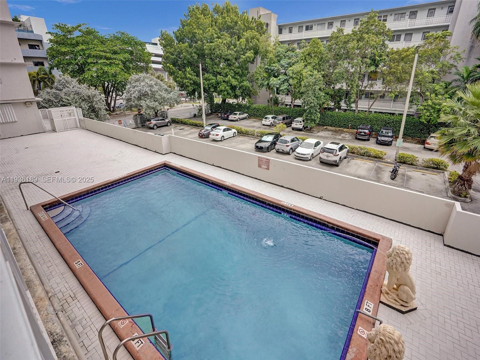 LINCOLN TOWERS CONDO - Residential Lease