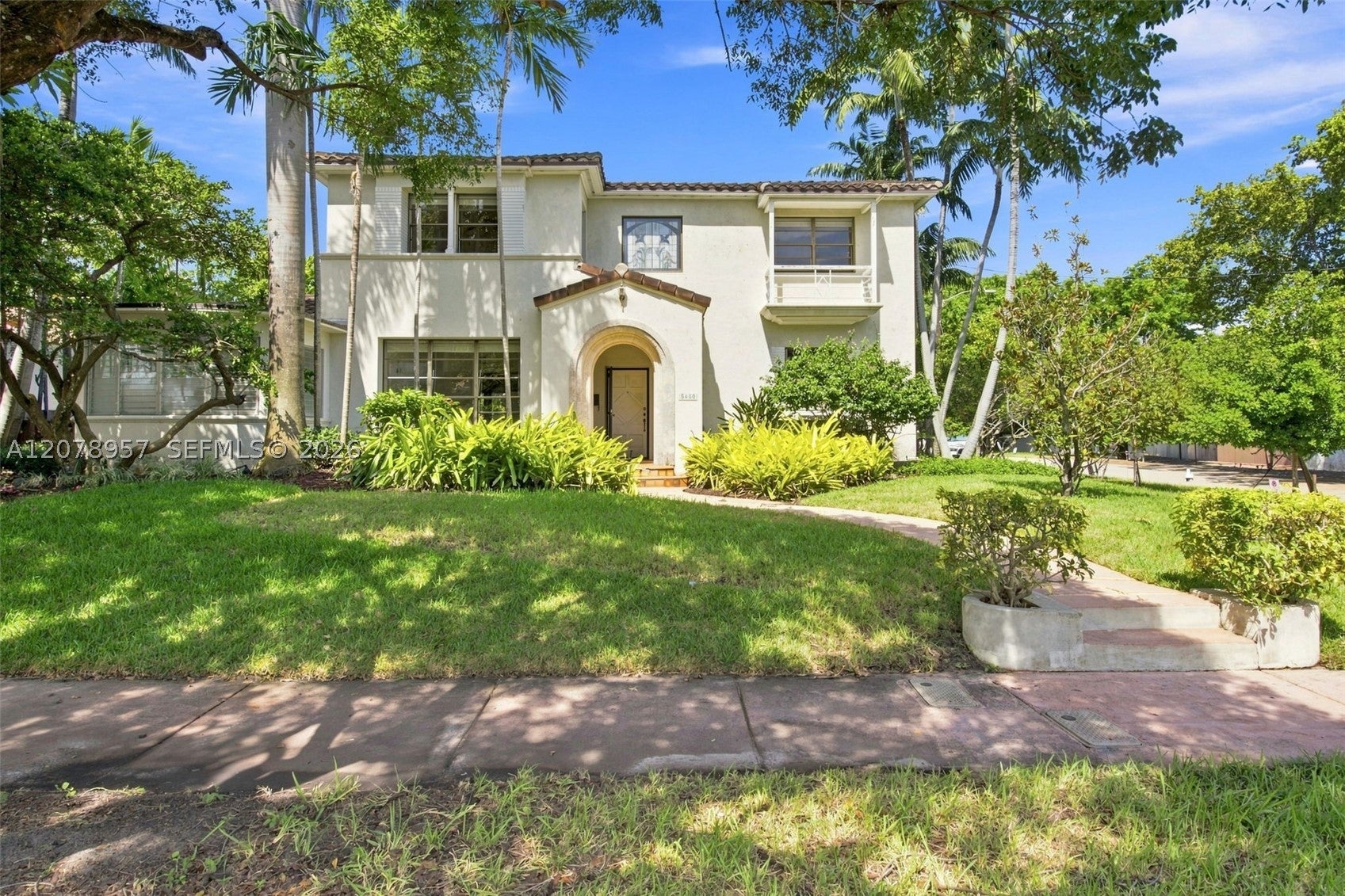 5680 Pine Tree Dr