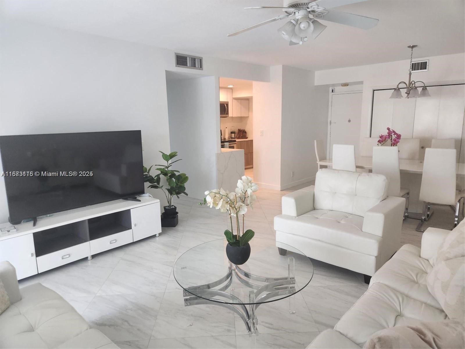 HILLCREST EAST NO 23 COND - Residential