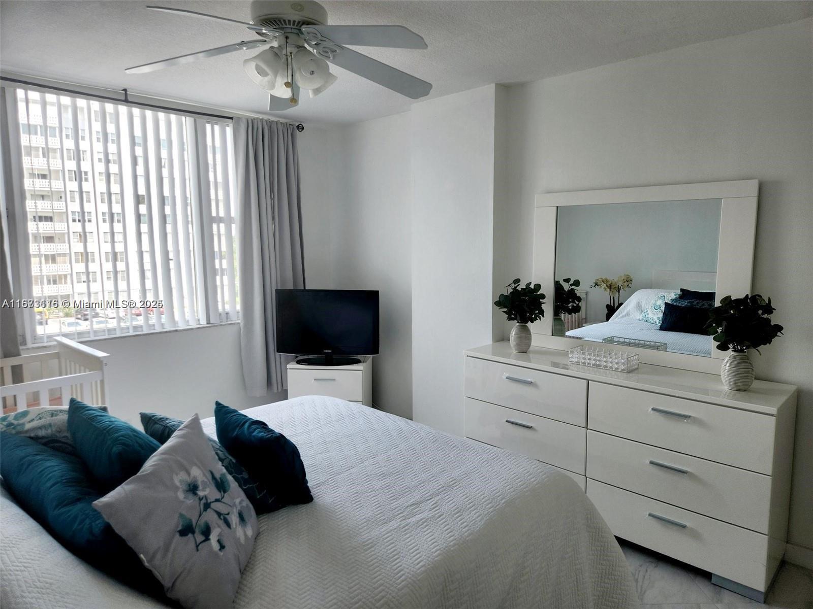 HILLCREST EAST NO 23 COND - Residential