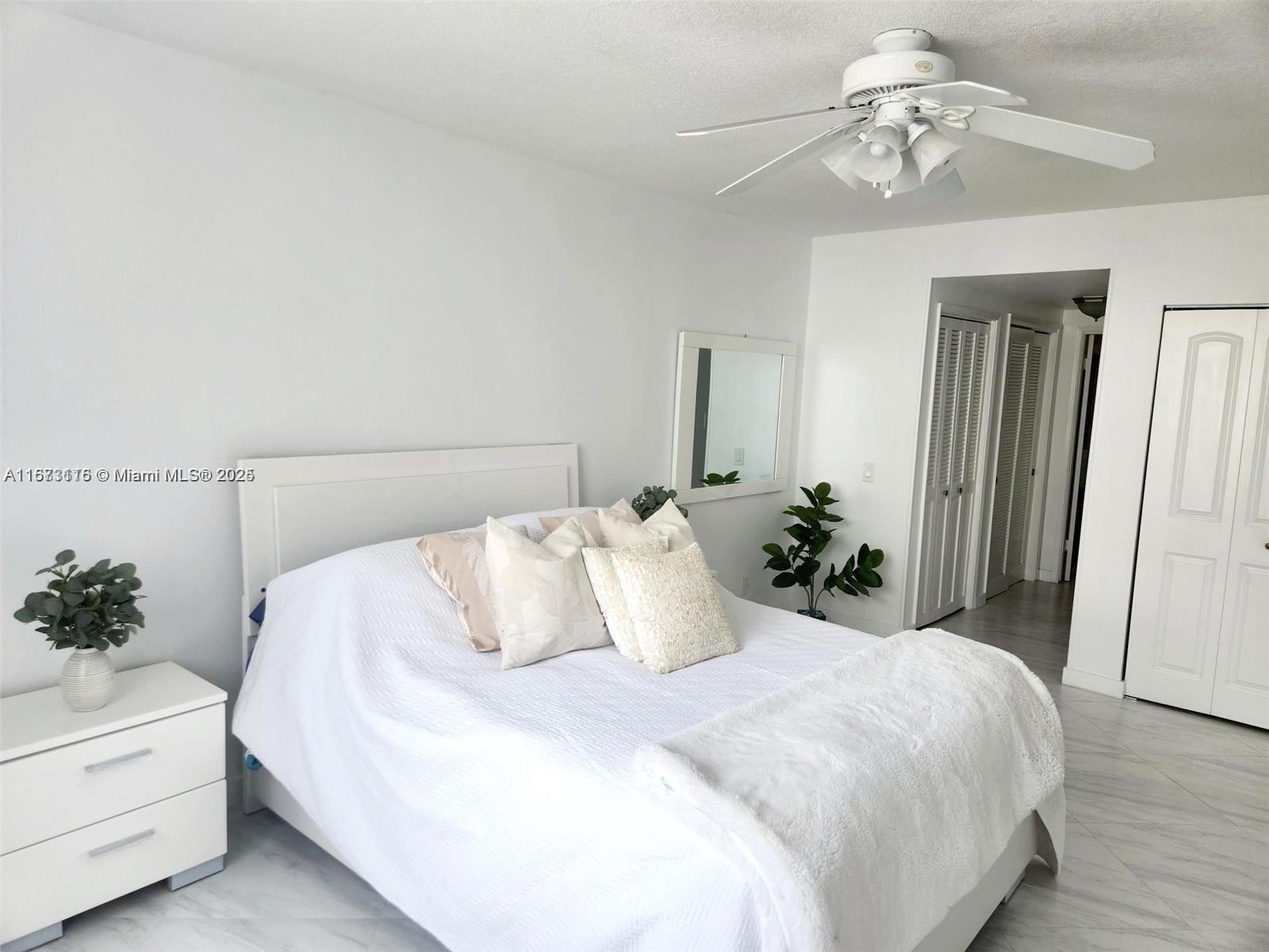 HILLCREST EAST NO 23 COND - Residential