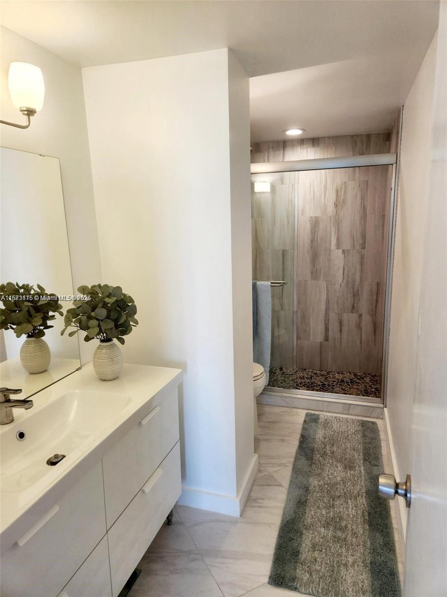 HILLCREST EAST NO 23 COND - Residential