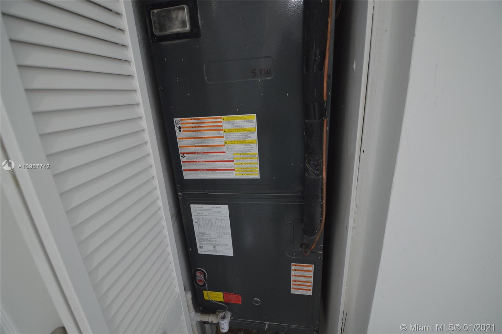 LYONS PARK - Residential