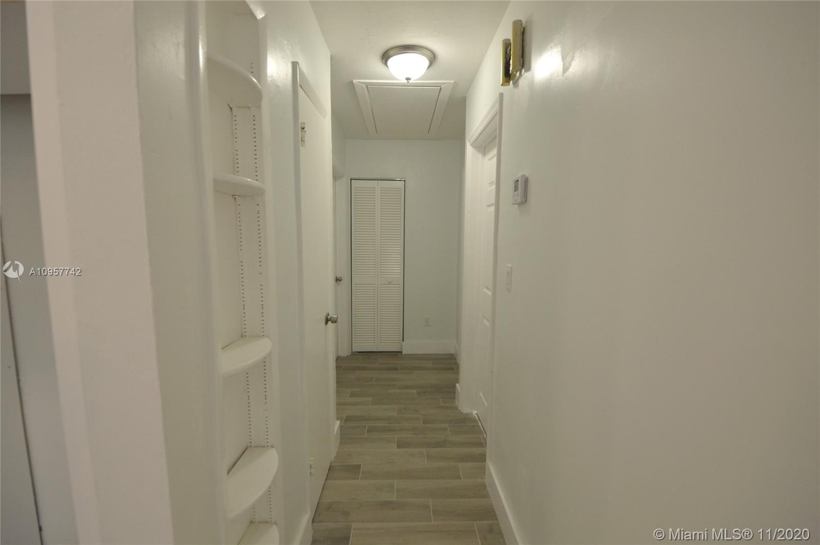 LYONS PARK - Residential