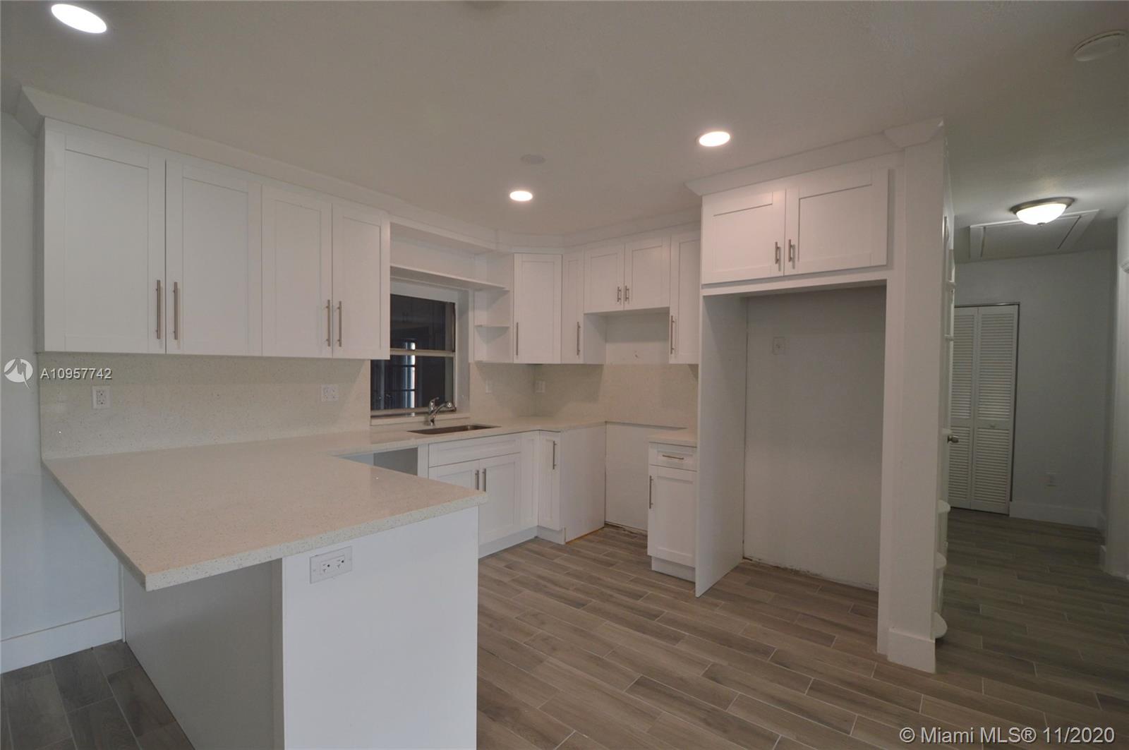 LYONS PARK - Residential