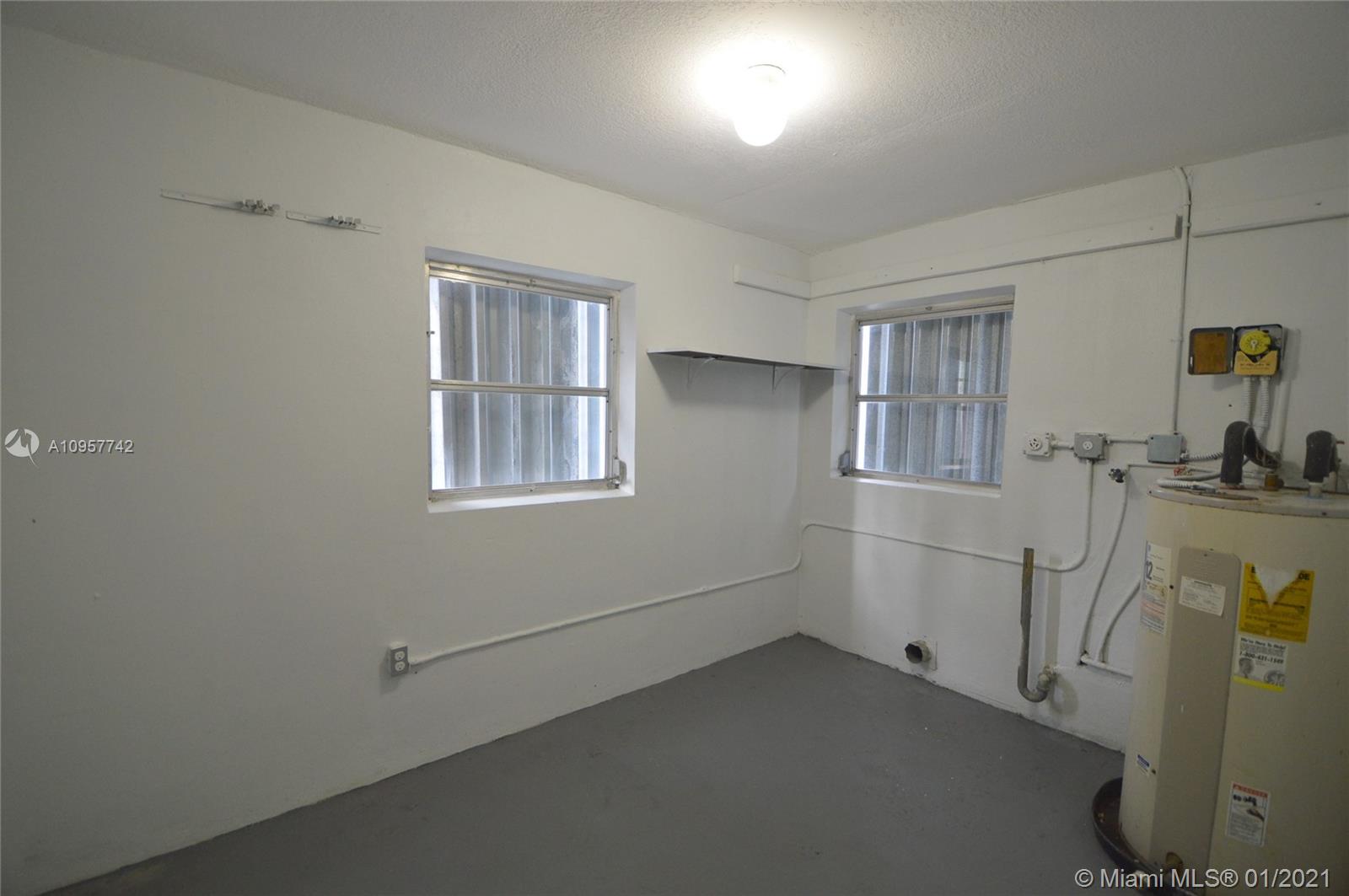 LYONS PARK - Residential