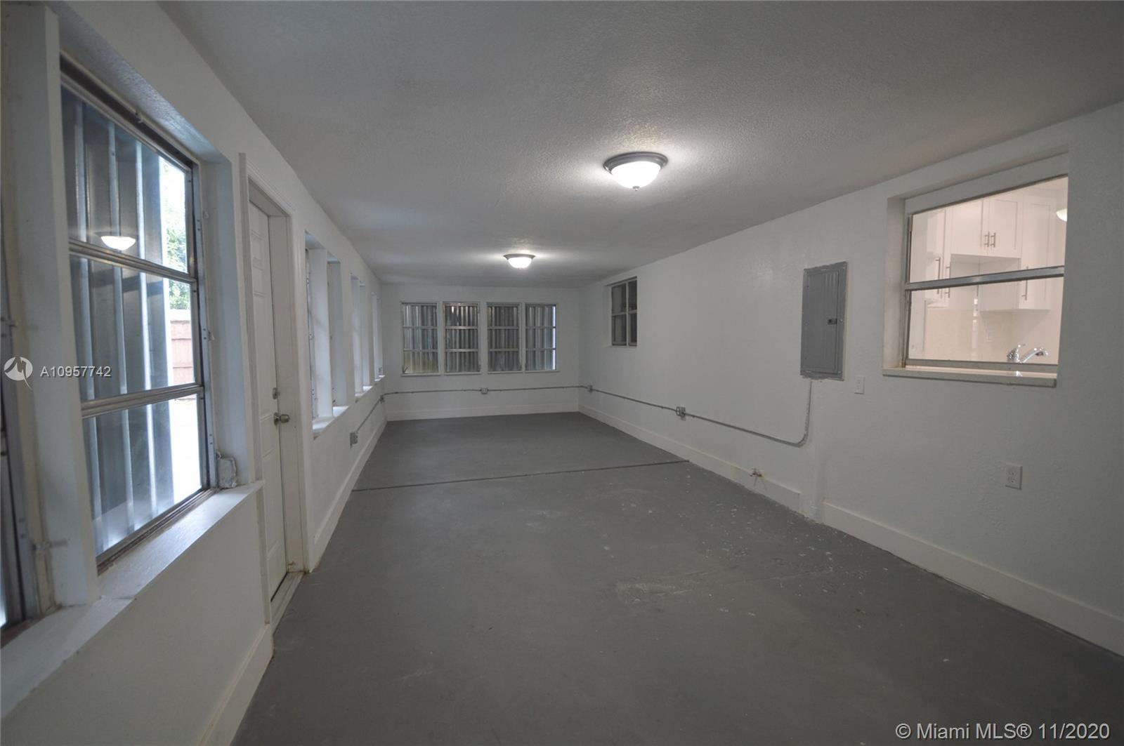 LYONS PARK - Residential