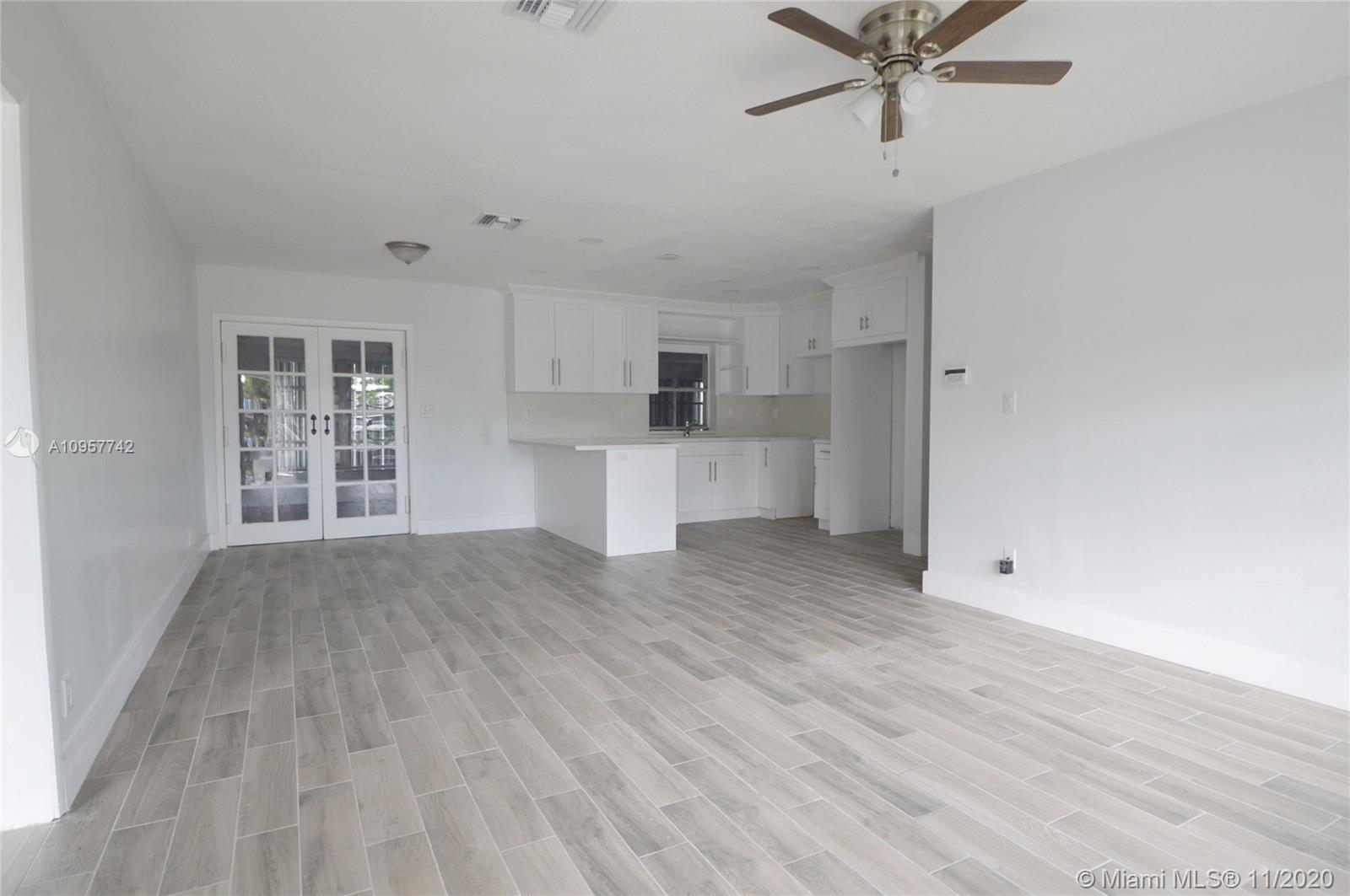 LYONS PARK - Residential