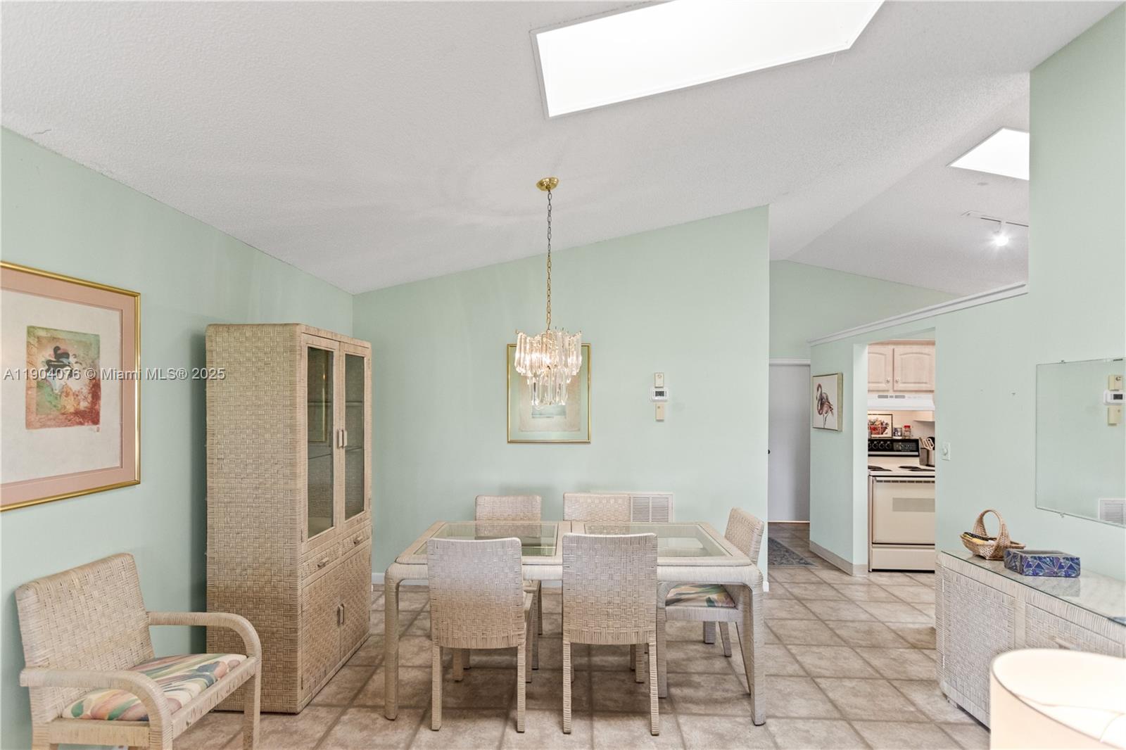 SHADYWOODS PH ONE - Residential