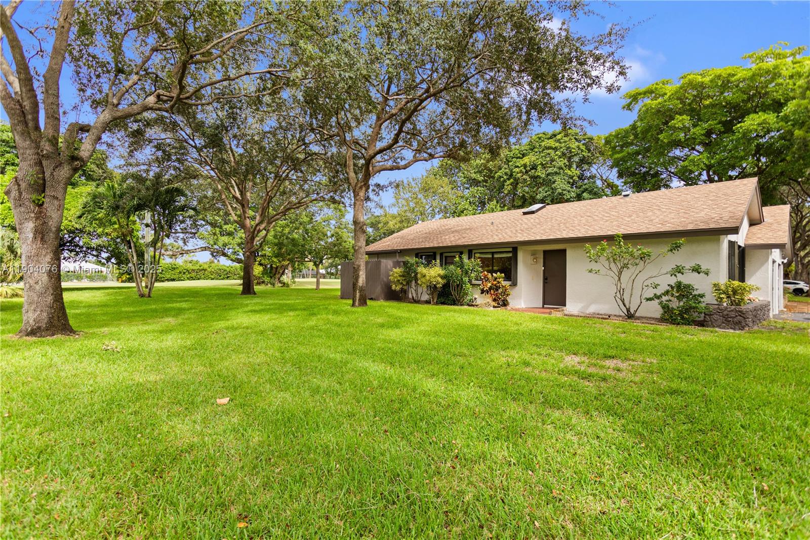 SHADYWOODS PH ONE - Residential