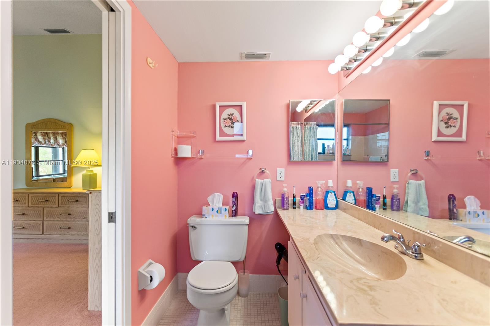 SHADYWOODS PH ONE - Residential