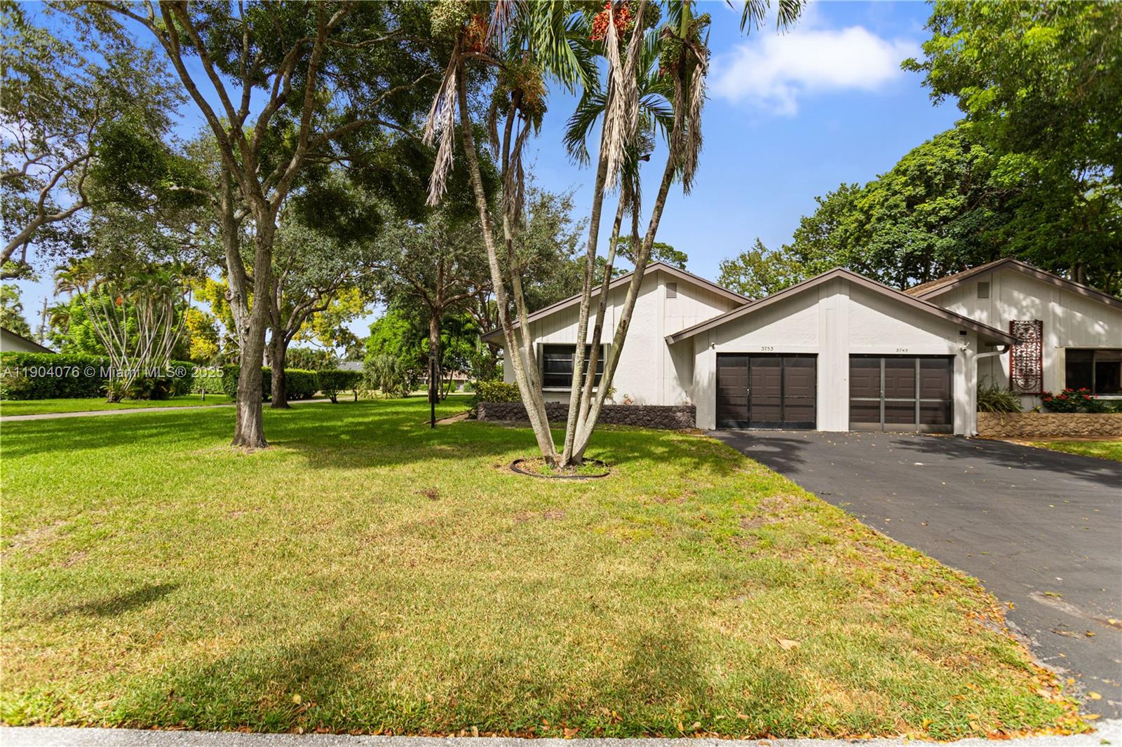 SHADYWOODS PH ONE - Residential