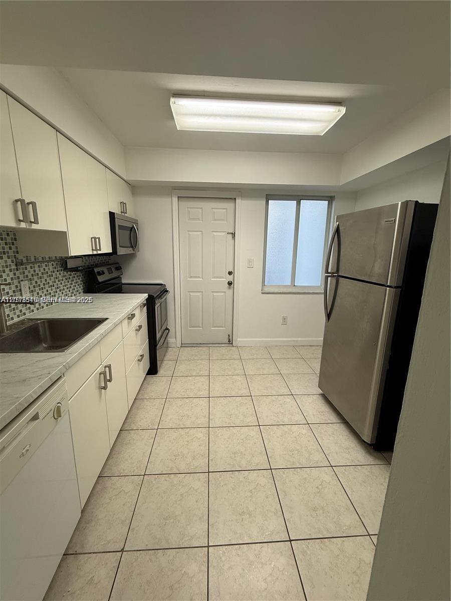 THE FORGE CONDO - Residential Lease