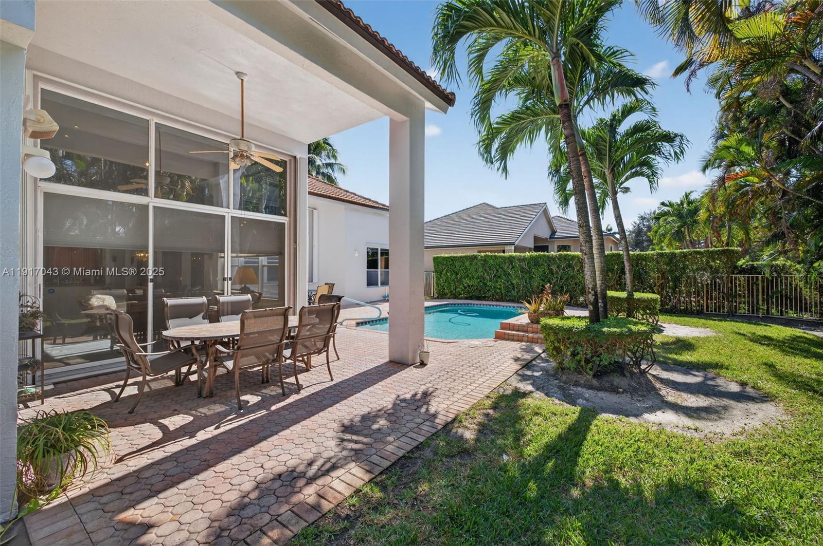 ROLLING HILLS GOLF & TENN - Residential