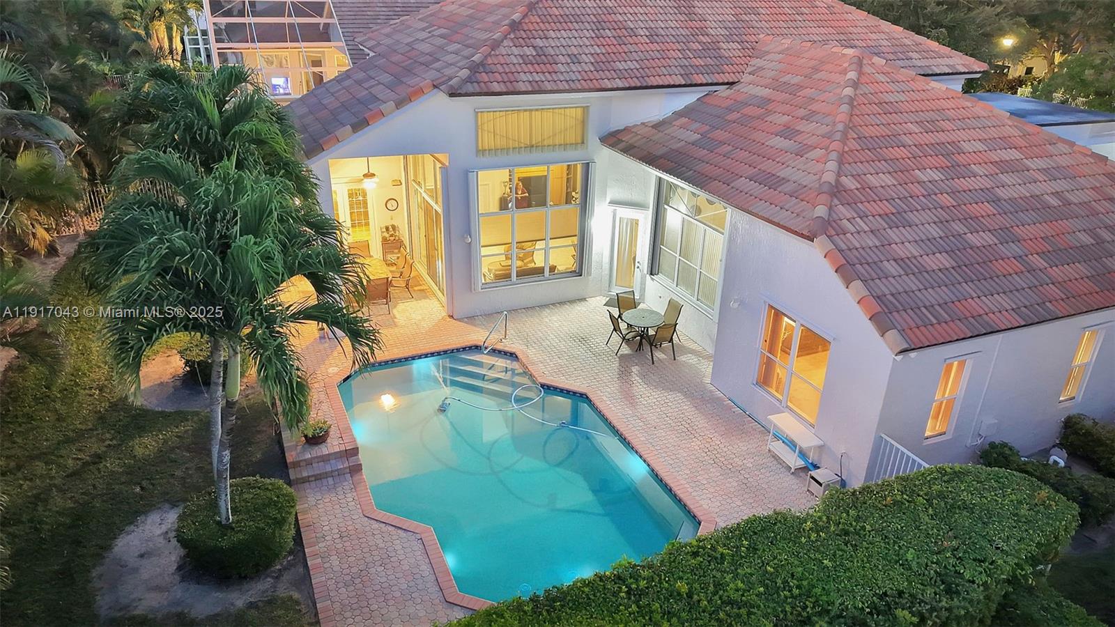 ROLLING HILLS GOLF & TENN - Residential