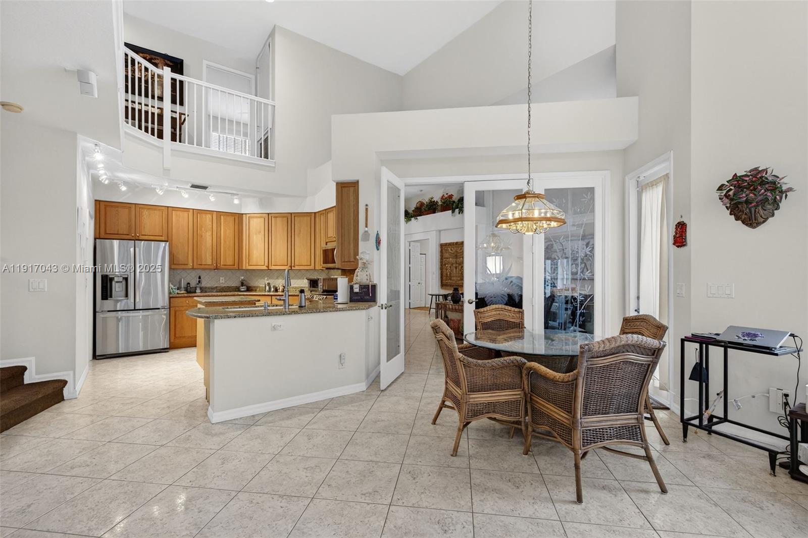 ROLLING HILLS GOLF & TENN - Residential