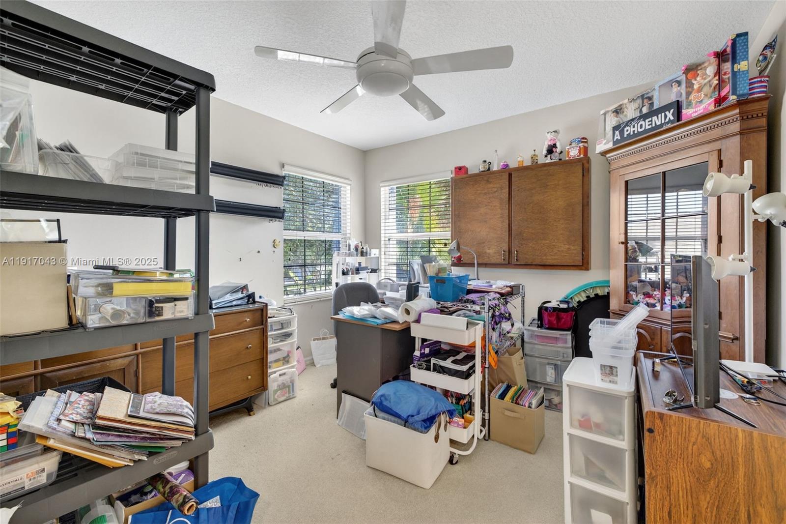 ROLLING HILLS GOLF & TENN - Residential