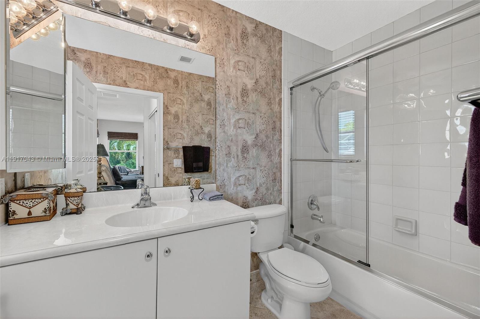 ROLLING HILLS GOLF & TENN - Residential