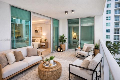 300 S Biscayne Blvd T-1711 Miami FL 33131