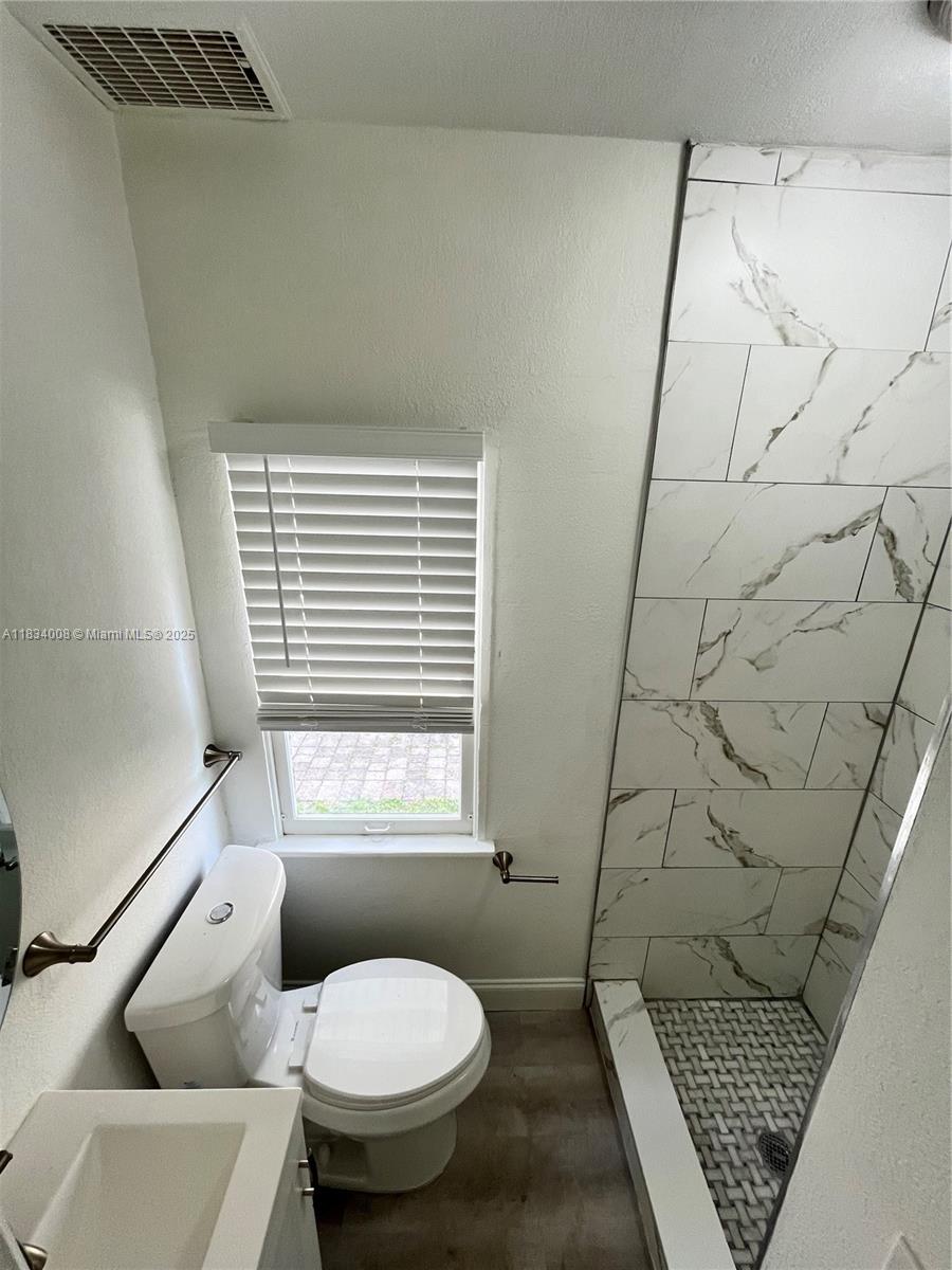 500 SW 10th St 2