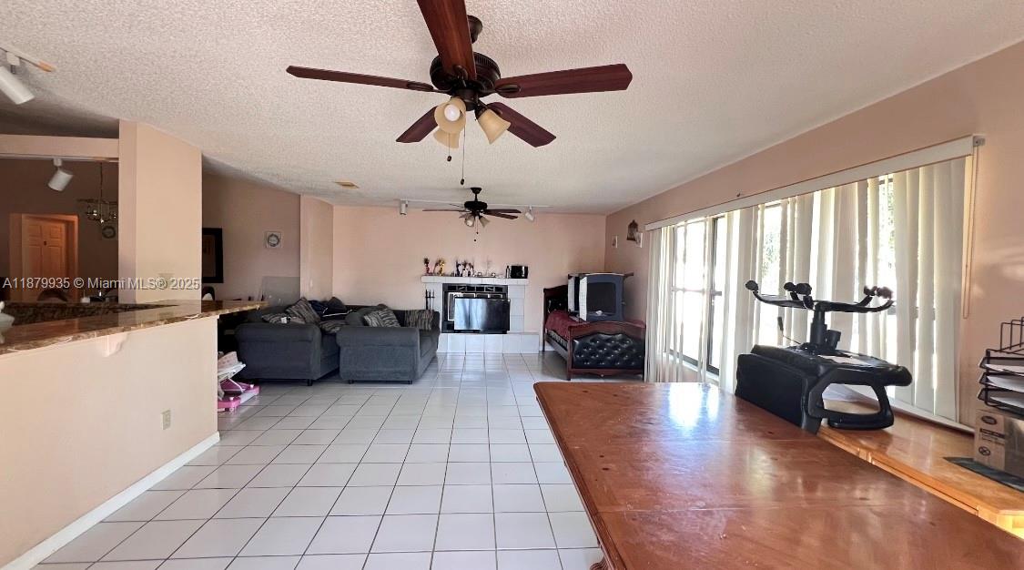 PORT ST LUCIE SECTION 10 - Residential