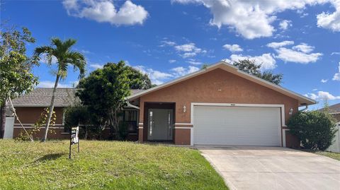 1925 SE Floresta Dr Port St Lucie FL 34983