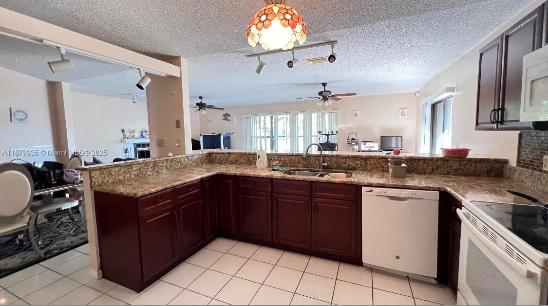 PORT ST LUCIE SECTION 10 - Residential