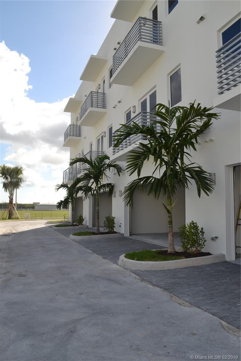CONTEMPO TOWNHOMES - Residential Lease