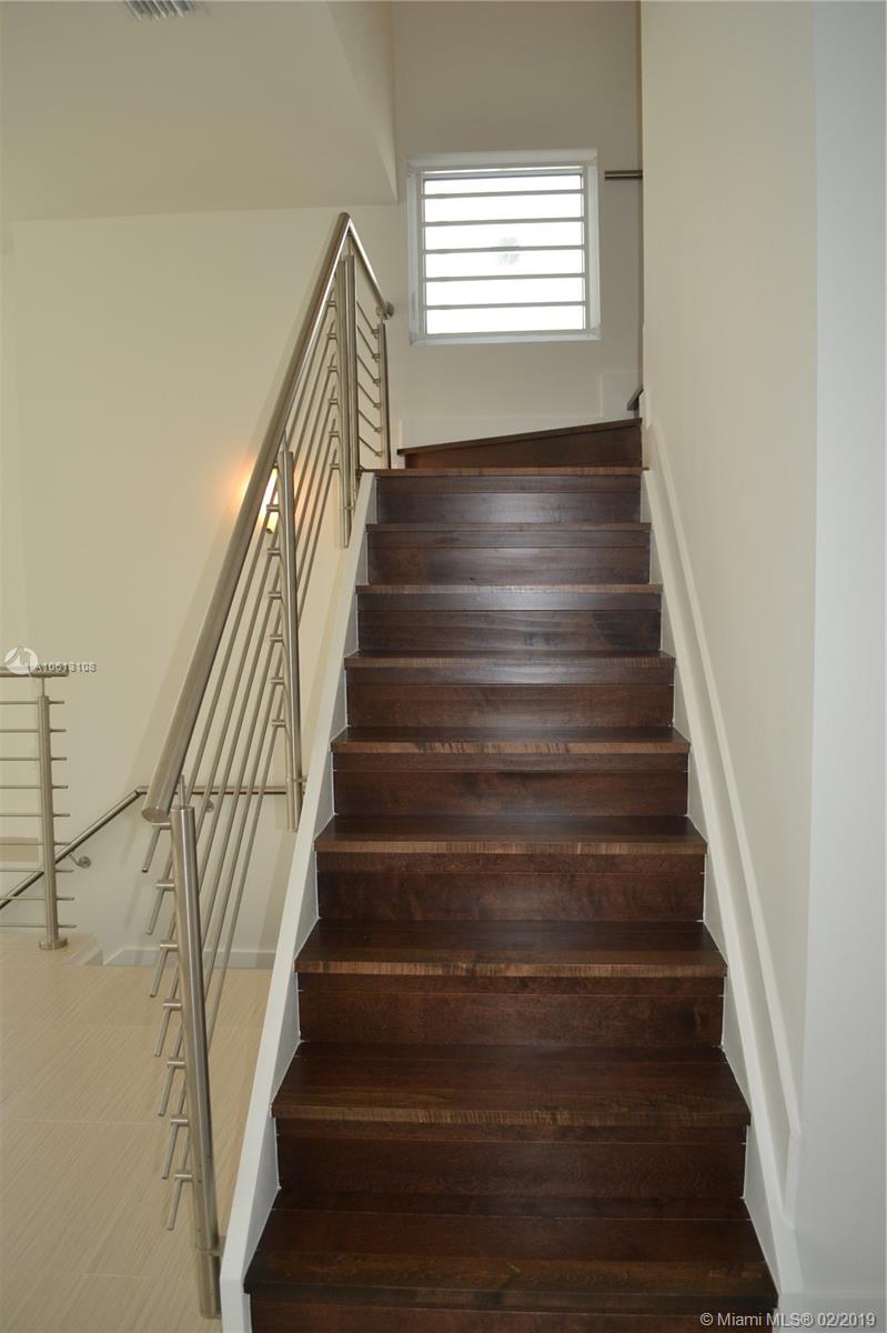 CONTEMPO TOWNHOMES - Residential Lease