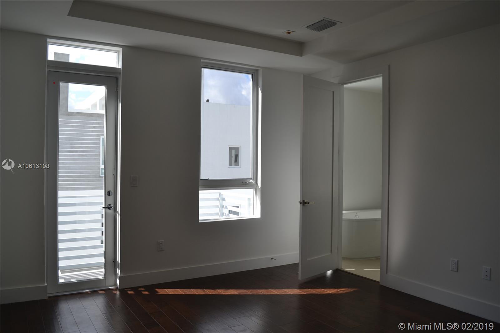 CONTEMPO TOWNHOMES - Residential Lease