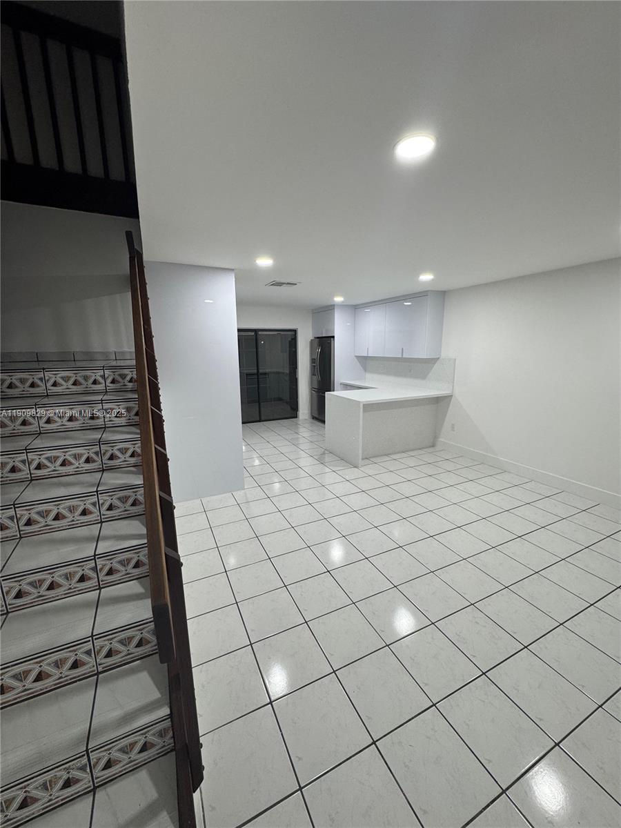 HAMMOCKS SEC 3 - Residential Lease