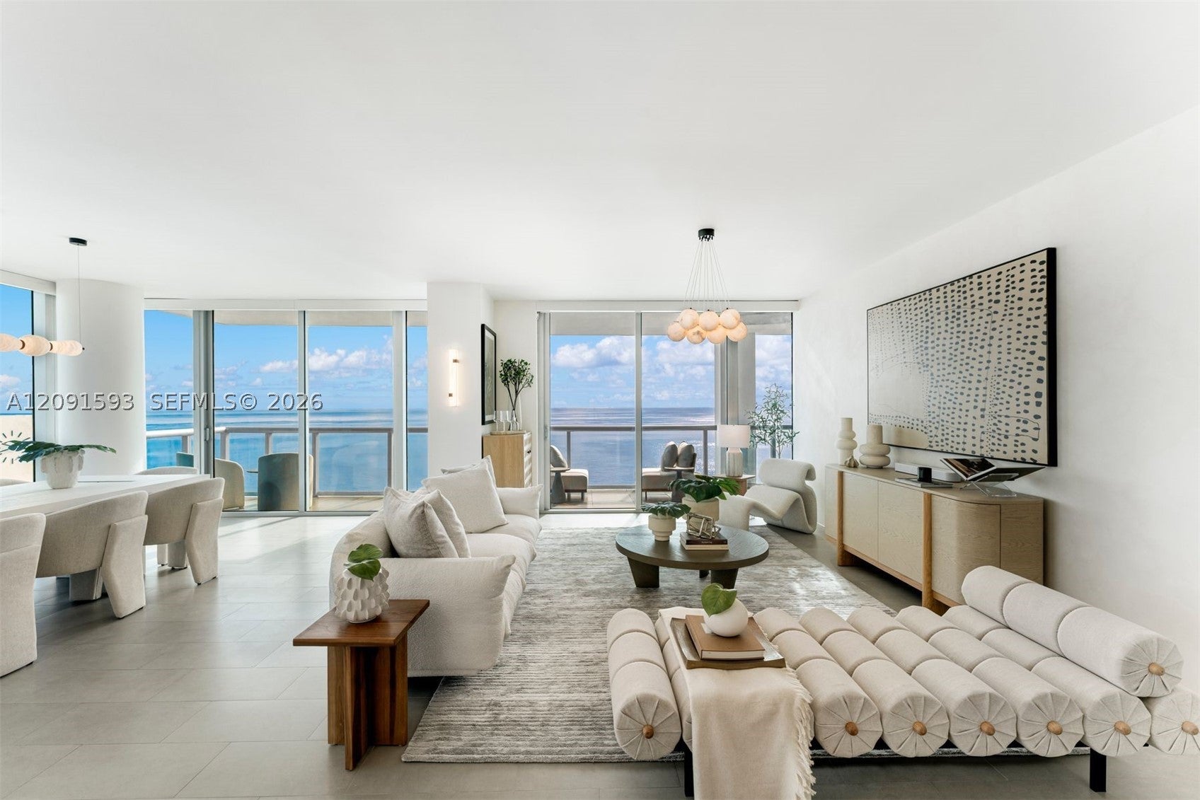 6799 Collins Ave LPH02