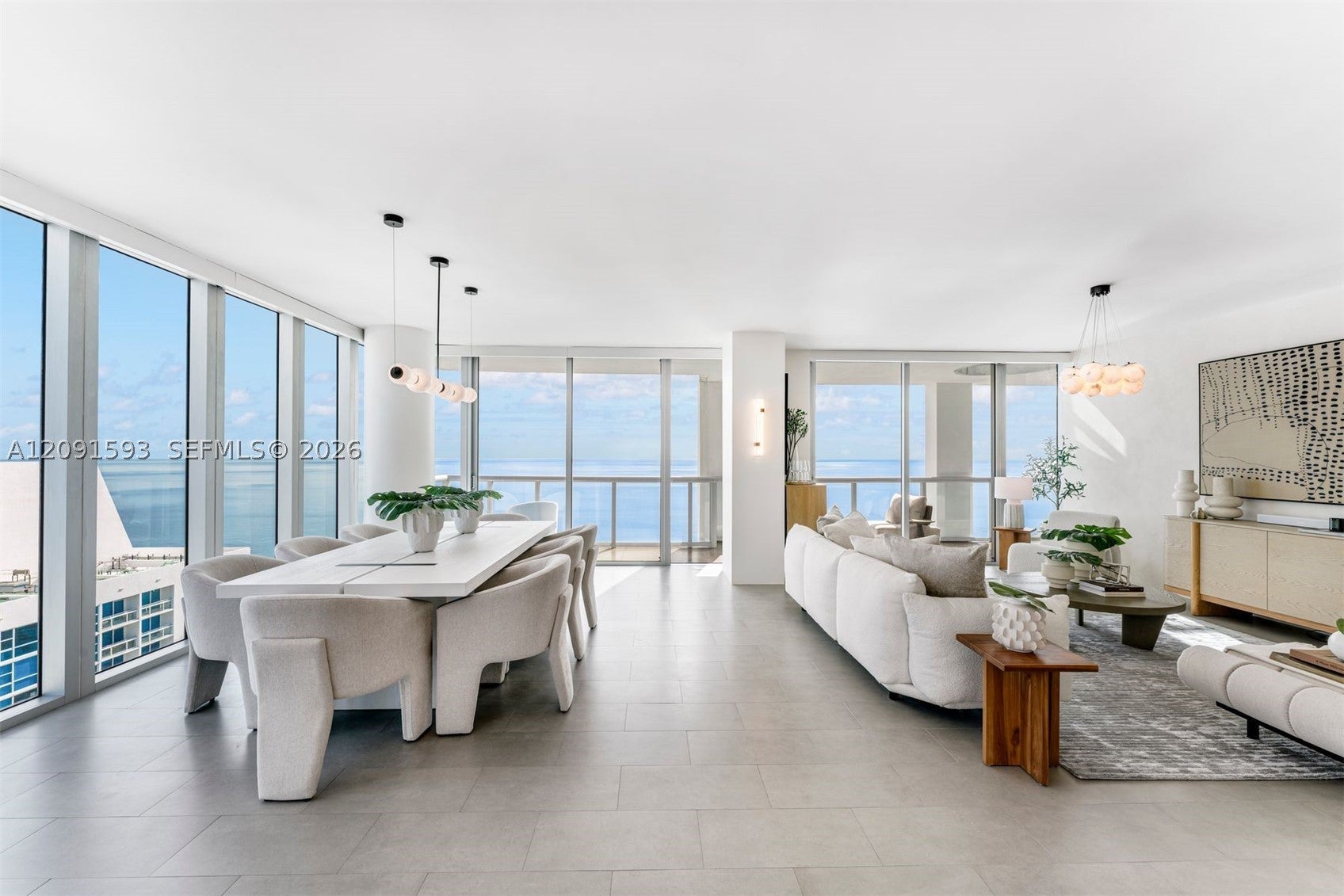 6799 Collins Ave LPH02