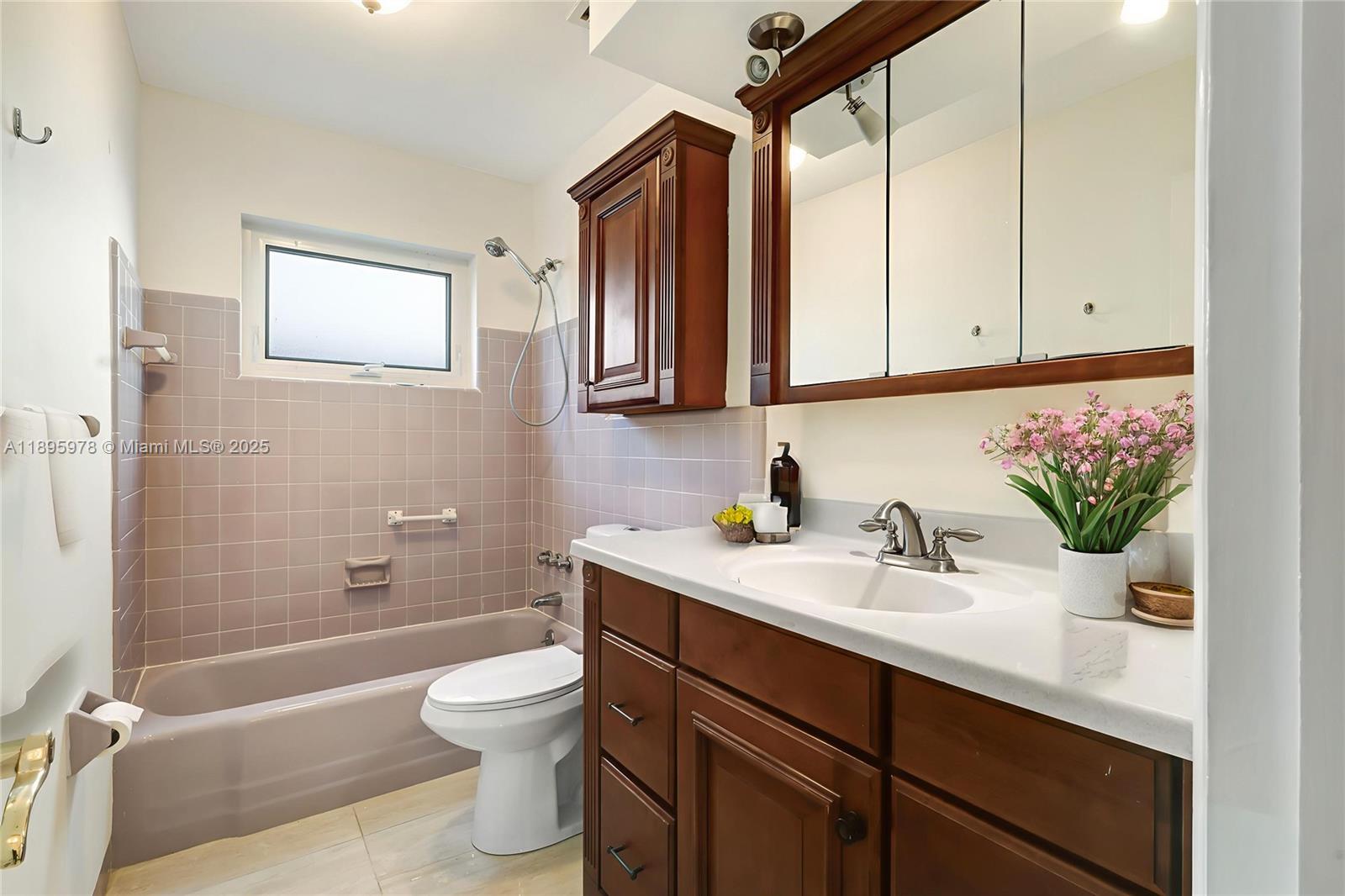 ROYAL PALM ACRES FIRST SE - Residential