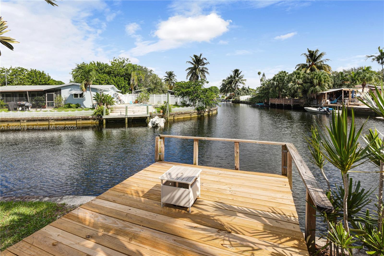 ROYAL PALM ACRES FIRST SE - Residential