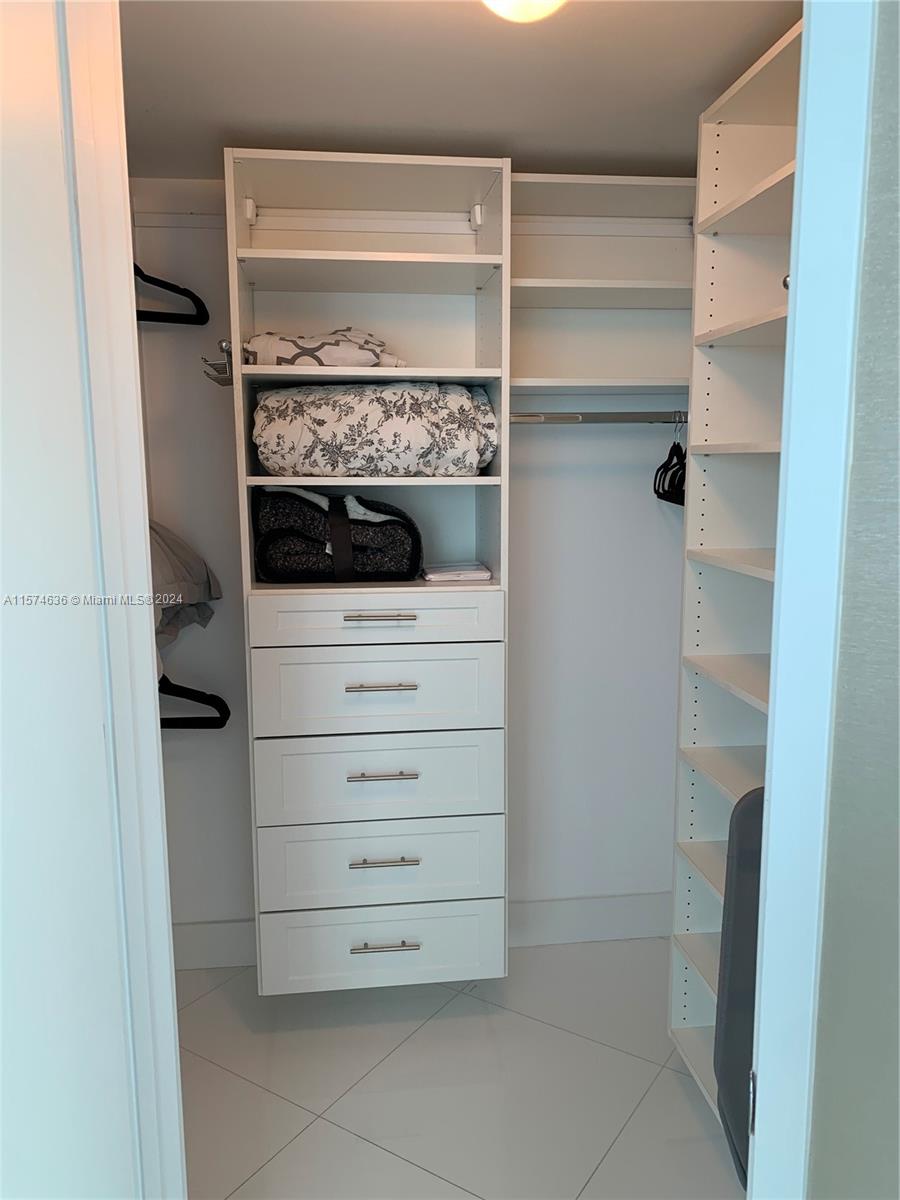 ST TROPEZ ON THE BAY III - Residential Lease