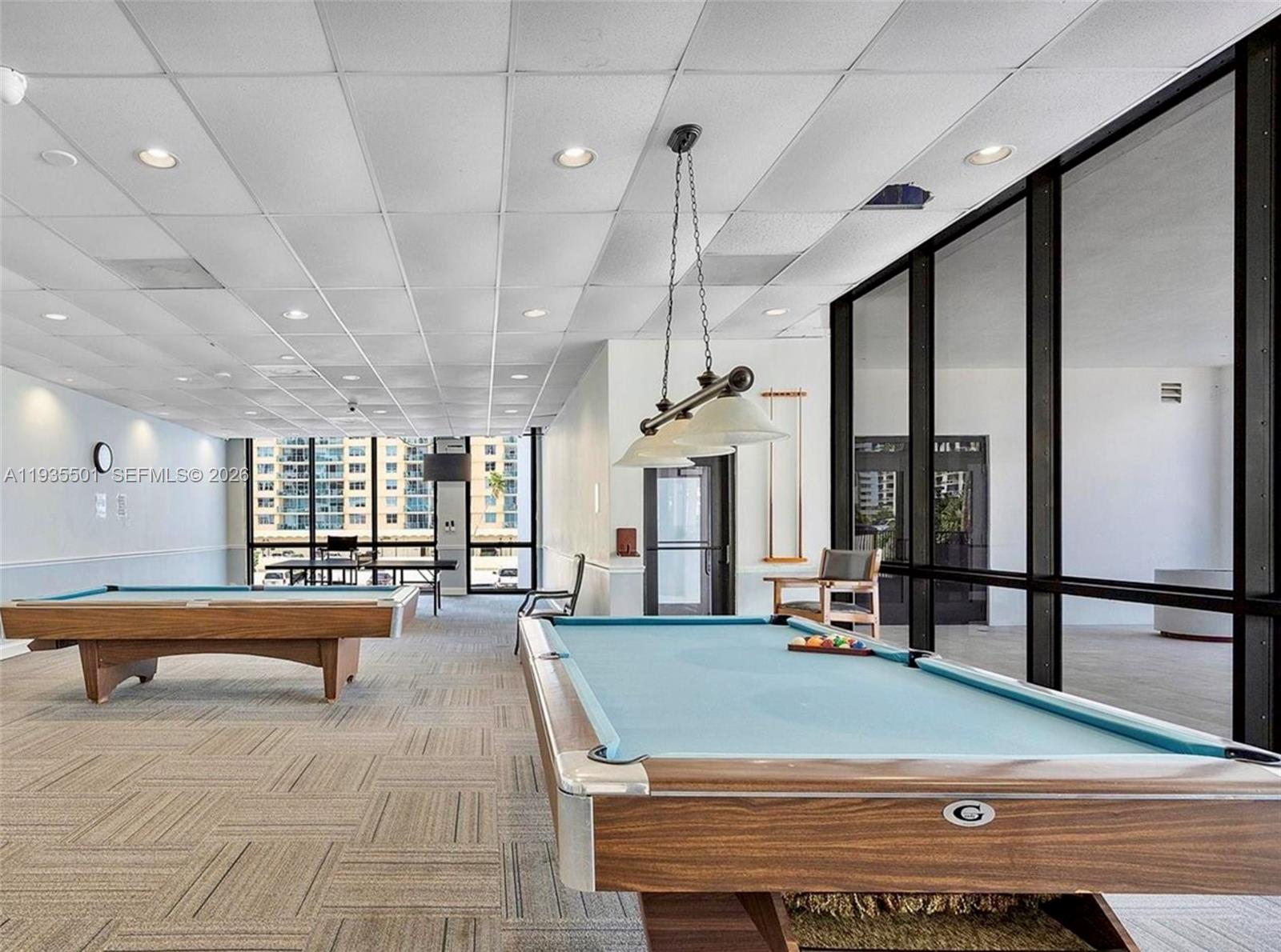 QUADOMAIN TOWER I AND IV - Residential Lease