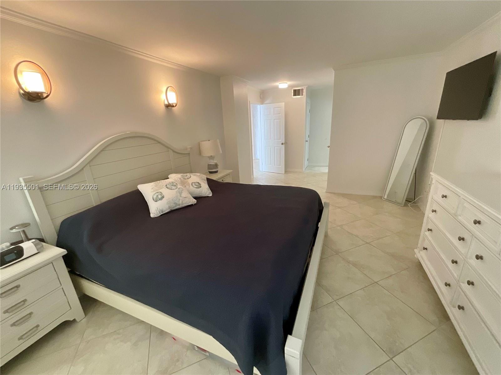 QUADOMAIN TOWER I AND IV - Residential Lease