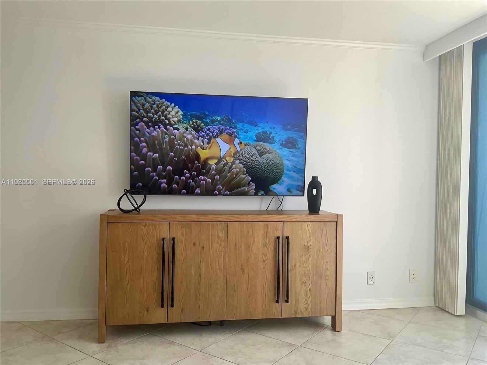 QUADOMAIN TOWER I AND IV - Residential Lease