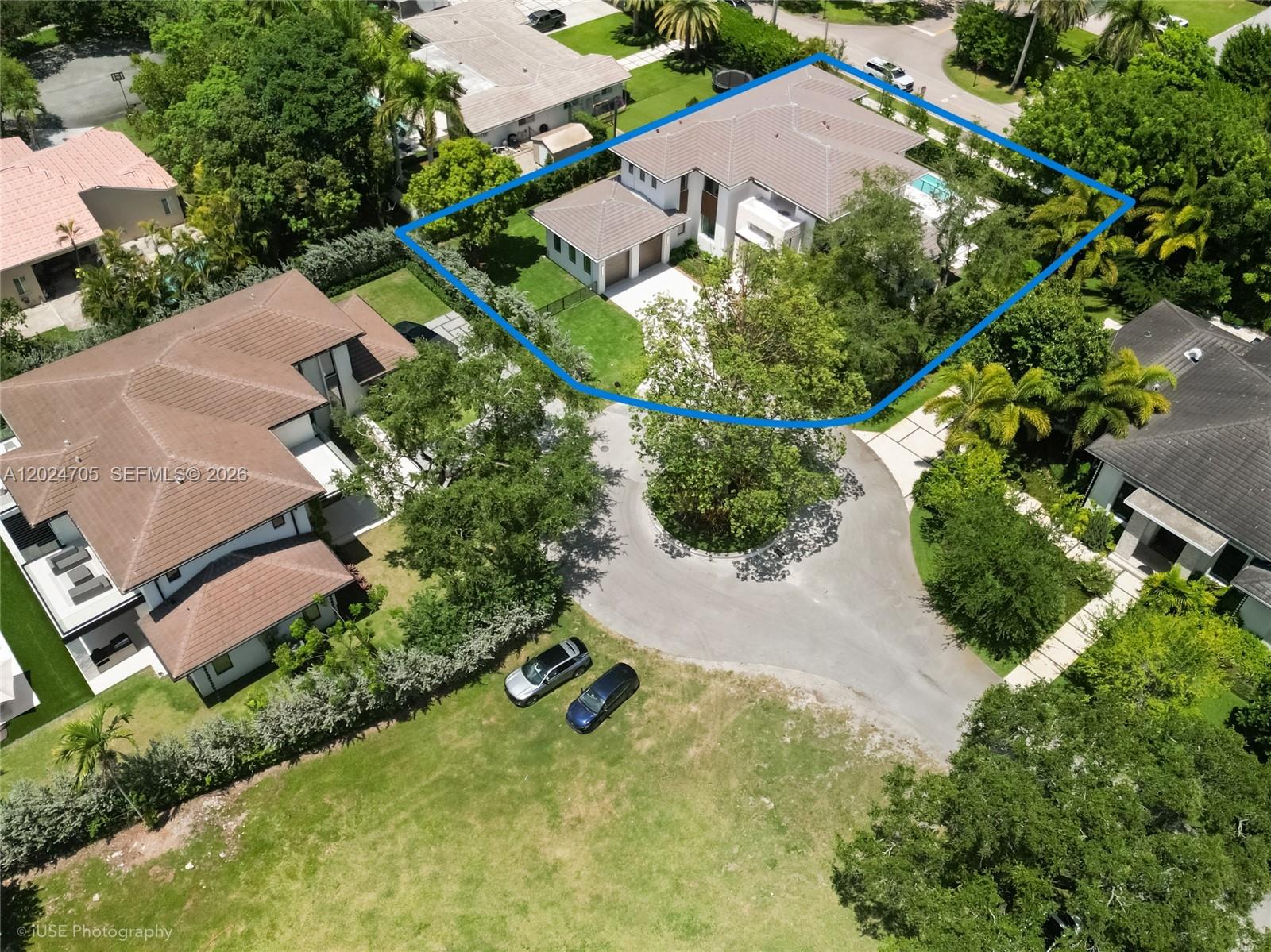 COCONUT PALM ESTATES - Residential