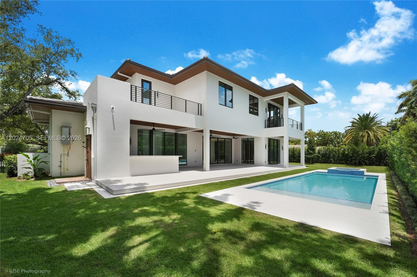 COCONUT PALM ESTATES - Residential