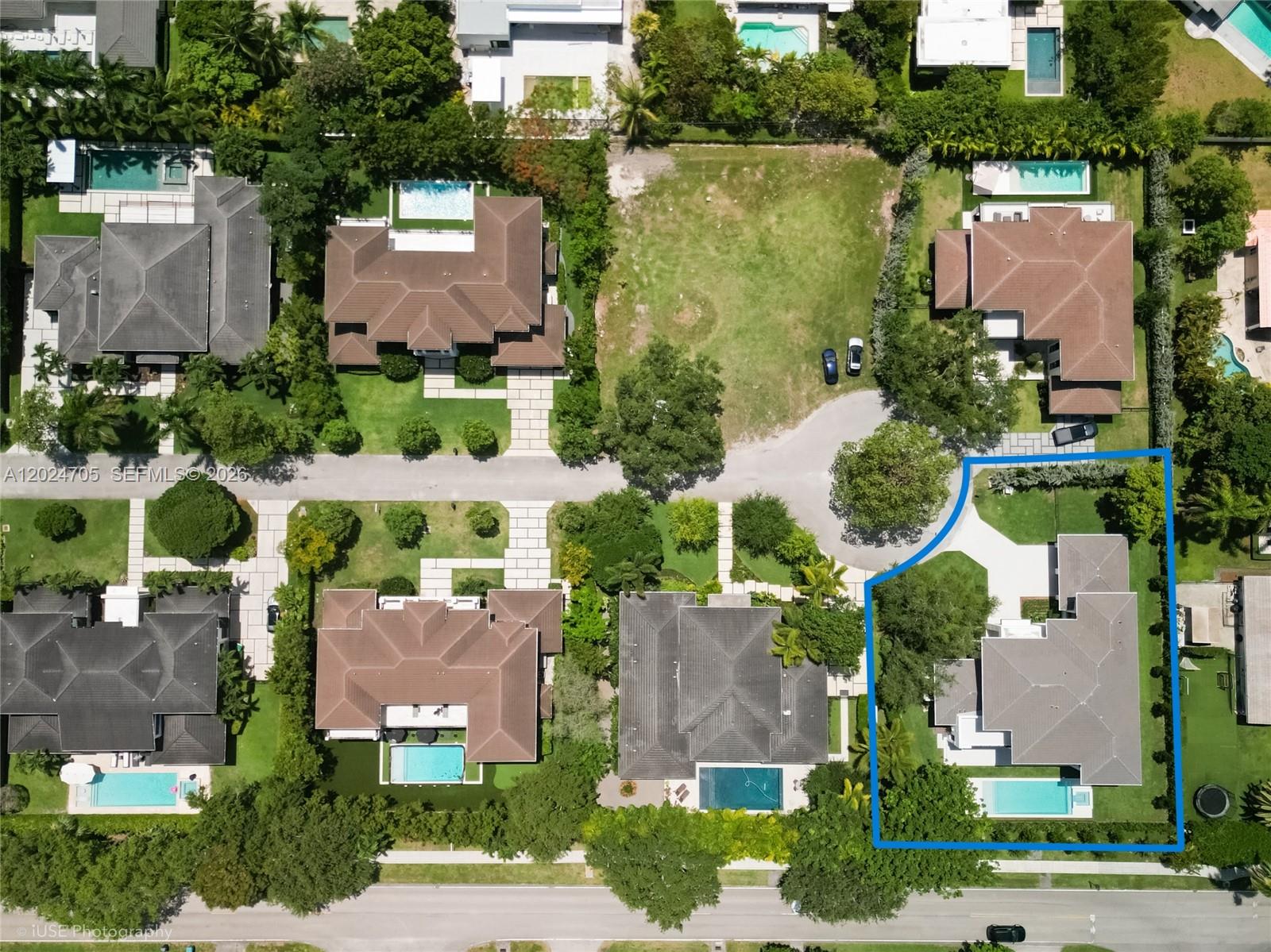 COCONUT PALM ESTATES - Residential