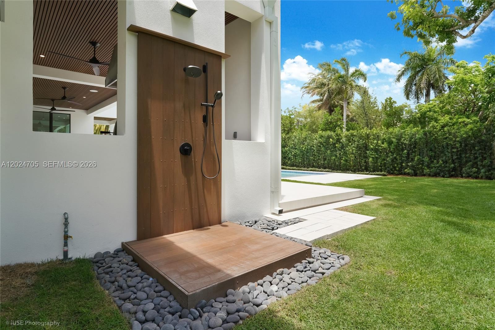 COCONUT PALM ESTATES - Residential