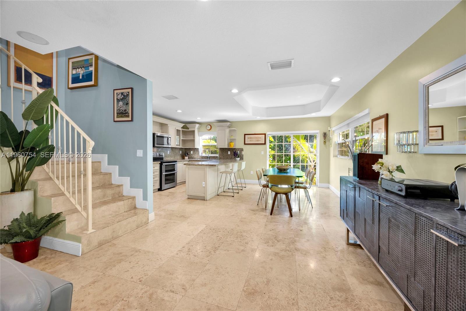 3233 Gifford Ln 3233