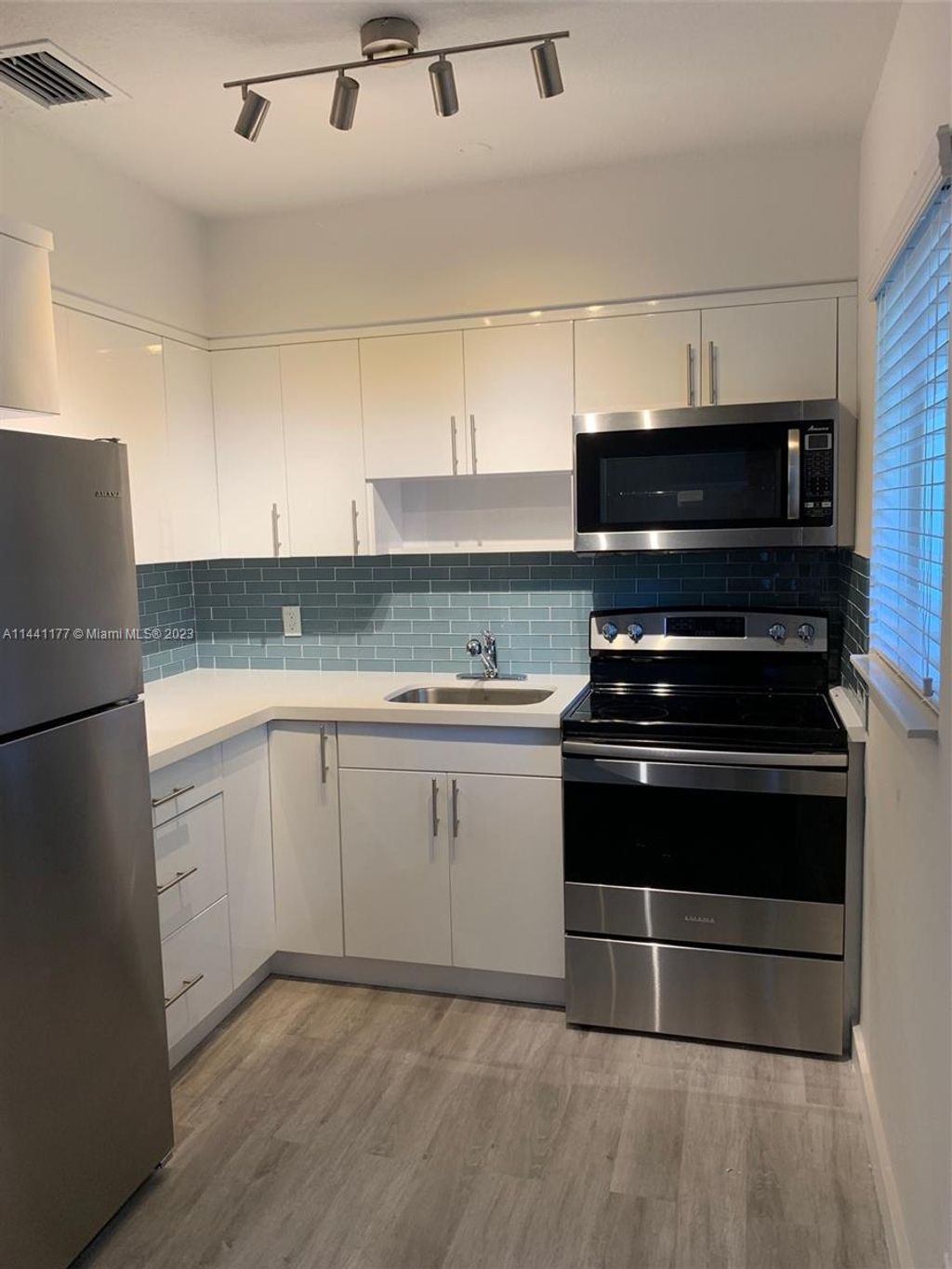 Photo of Fort Lauderdale, FL 33315 (MLS # A11441177)