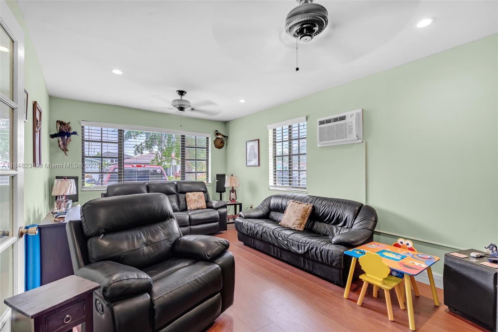 REV PL OF COUNTRY CLUB ES - Residential