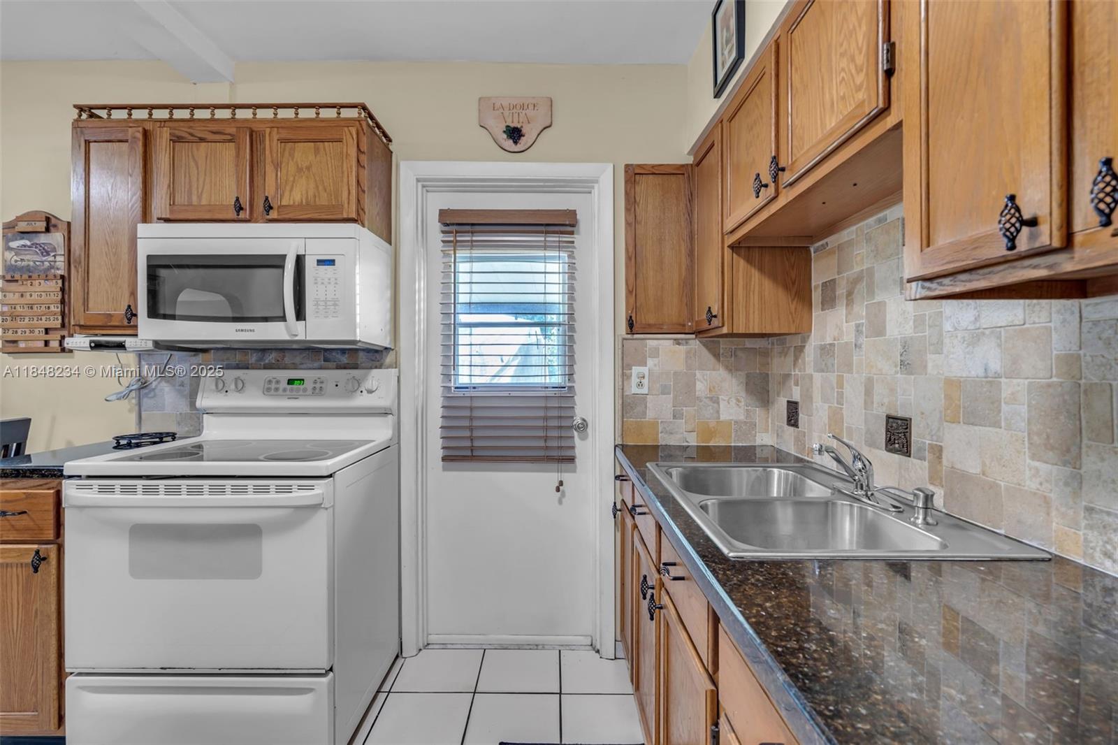 REV PL OF COUNTRY CLUB ES - Residential